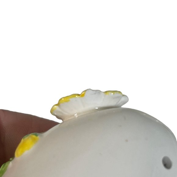 Vintage Yellow Floral Design Egg Shaped Salt and Pepper Shaker Set Handpainted - Picture 4 of 6